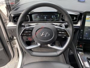Xe Hyundai Custin Cao Cấp 2.0T 2024