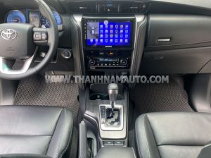 Xe Toyota Fortuner 2.4G 4x2 AT 2020