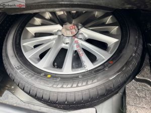 Xe Toyota Camry 2.0E 2017
